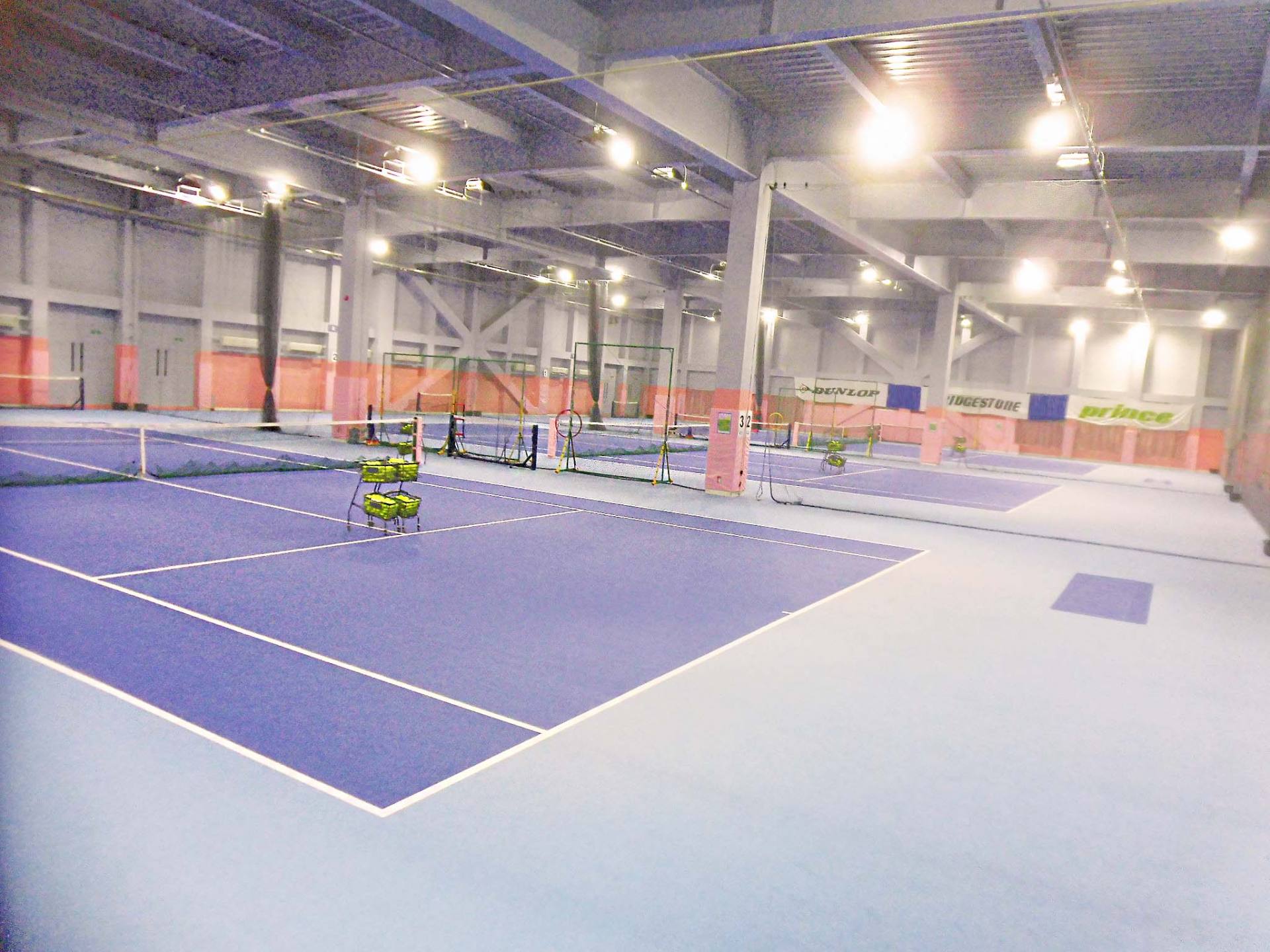 テニス練習場